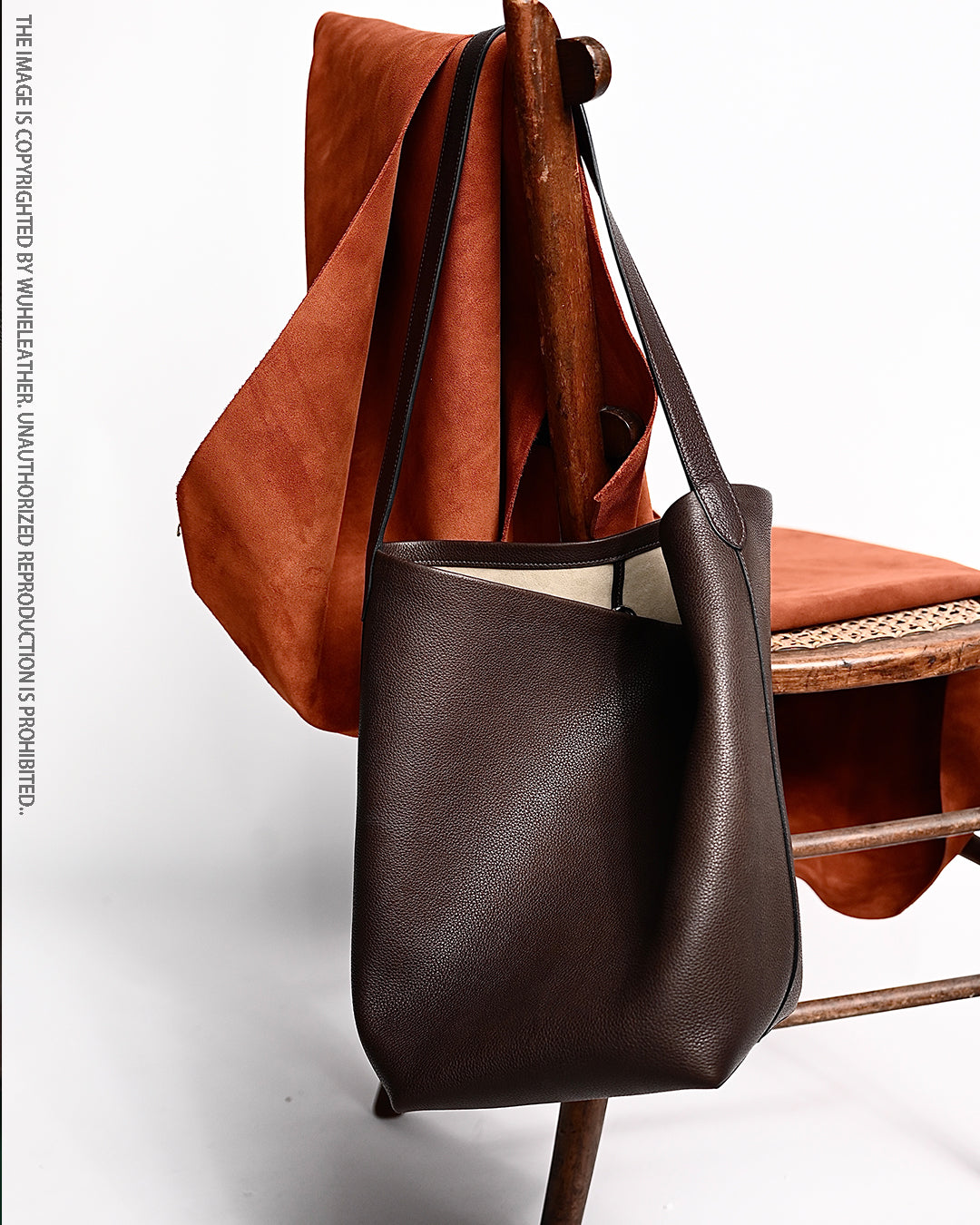 Bucket bag(Barenia Faubourg leather )