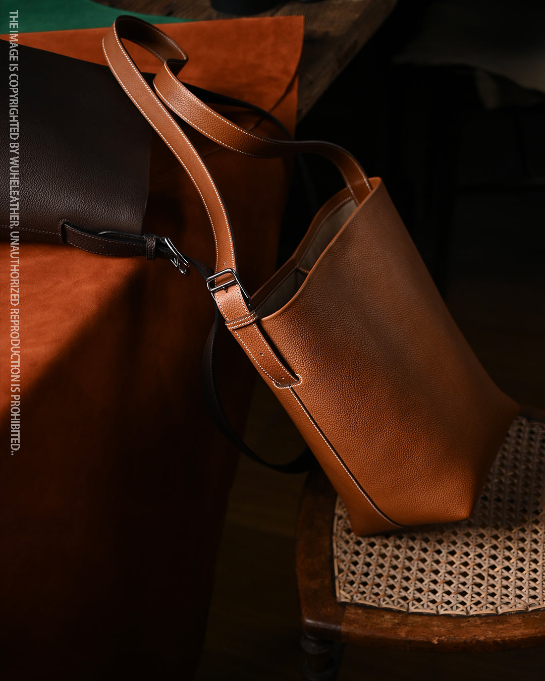 Bucket bag(Barenia Faubourg leather )