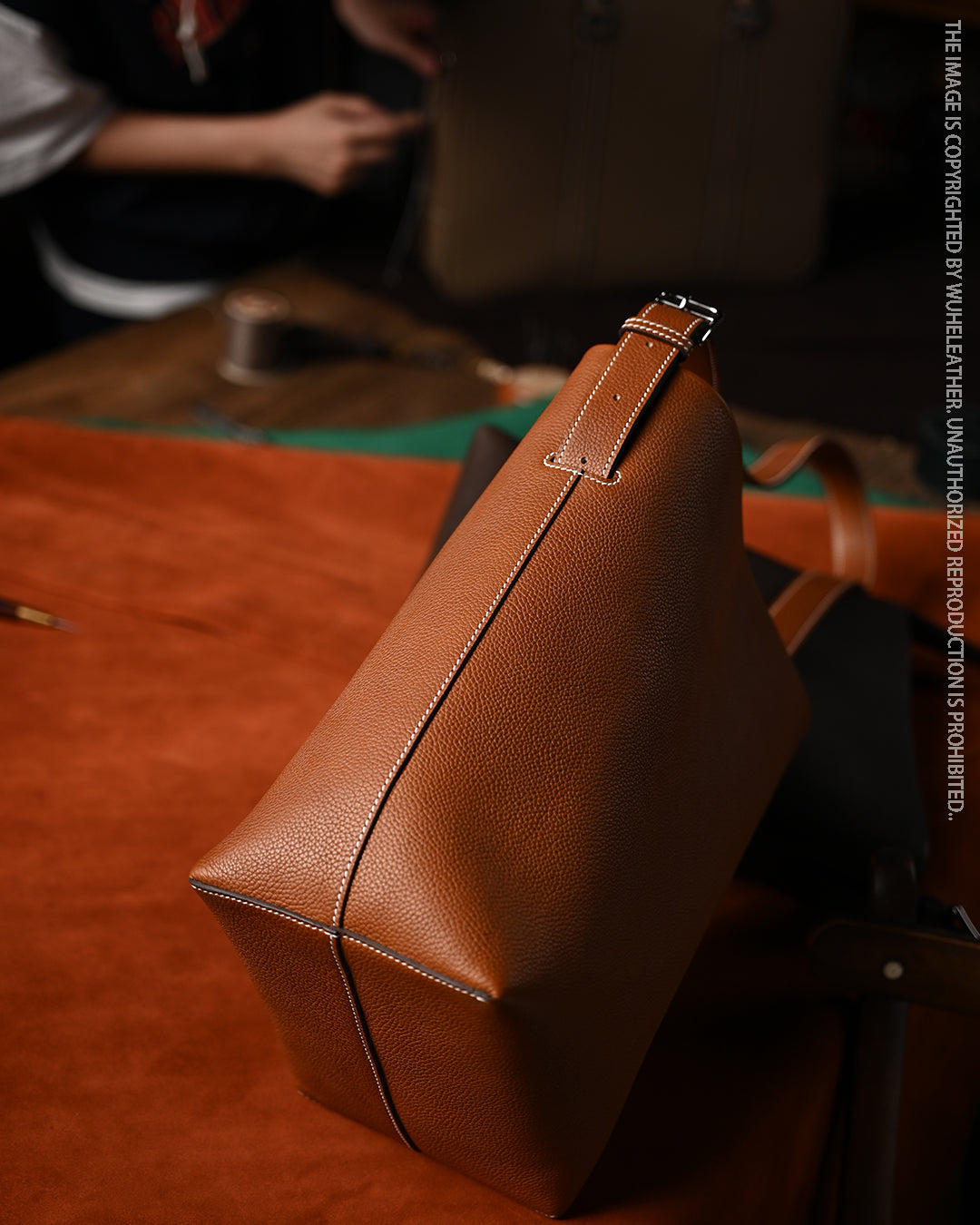 Bucket bag(Barenia Faubourg leather )