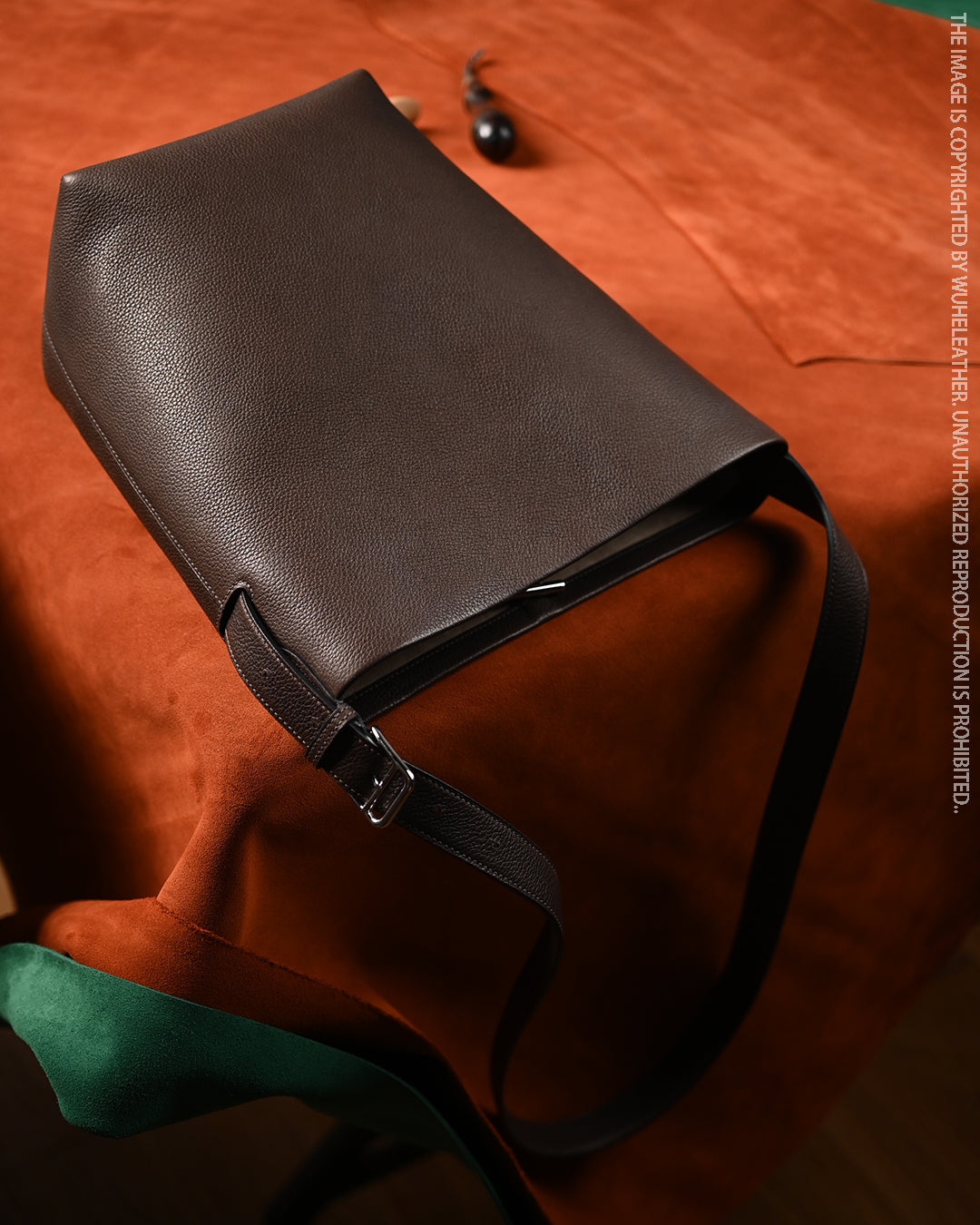 Bucket bag(Barenia Faubourg leather )