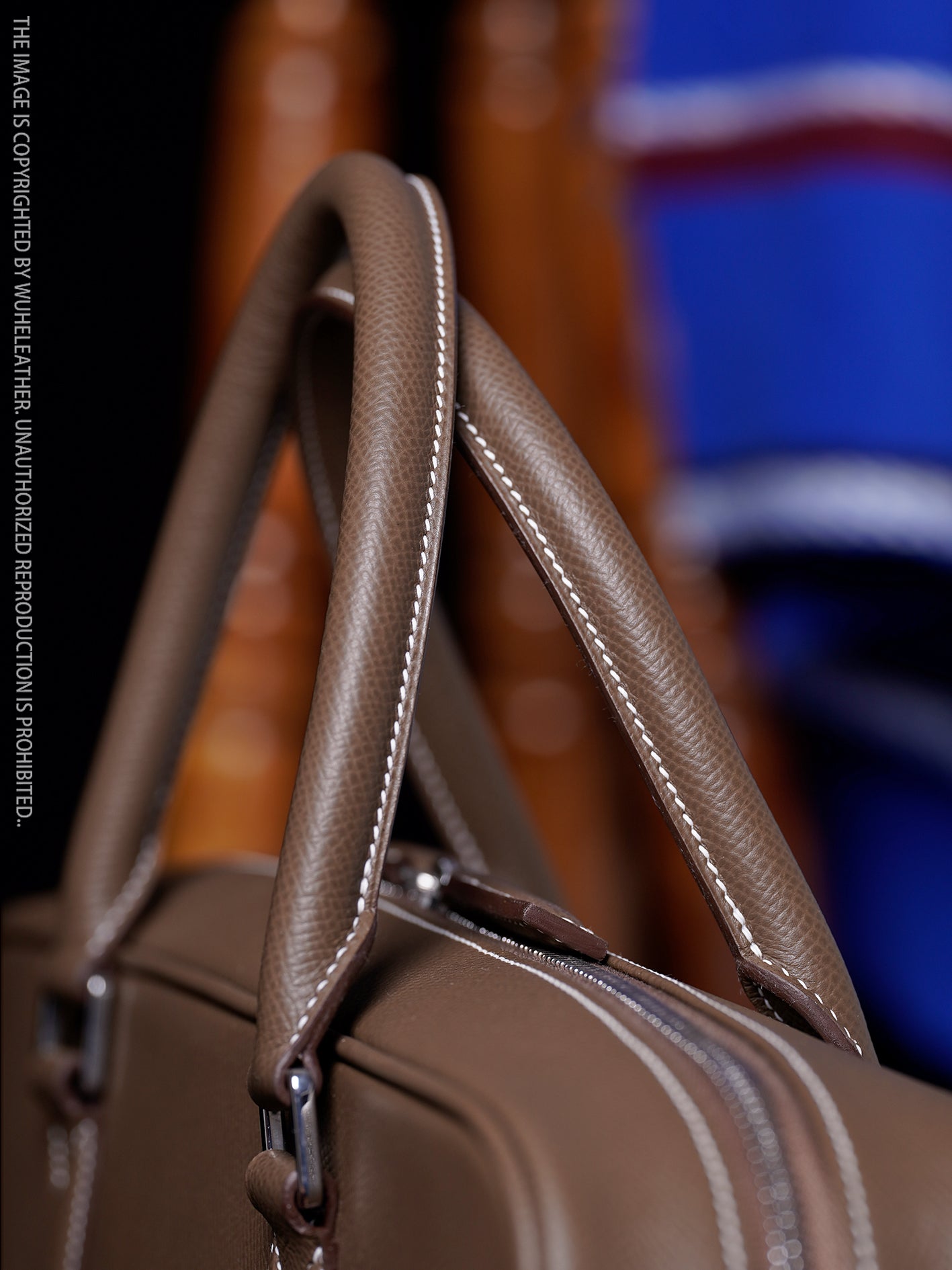 Leather briefcase in black