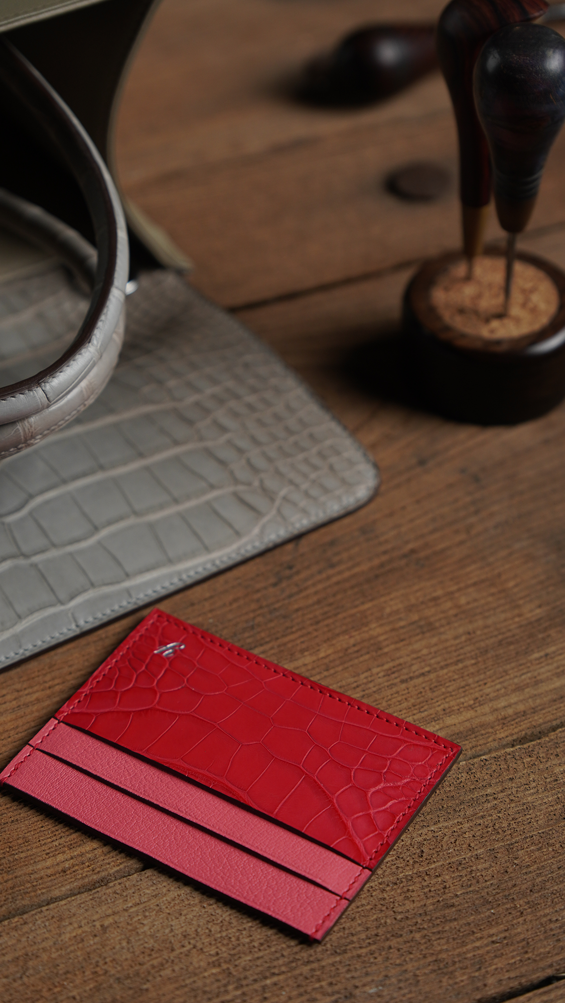 Customized crocodile leather card holder