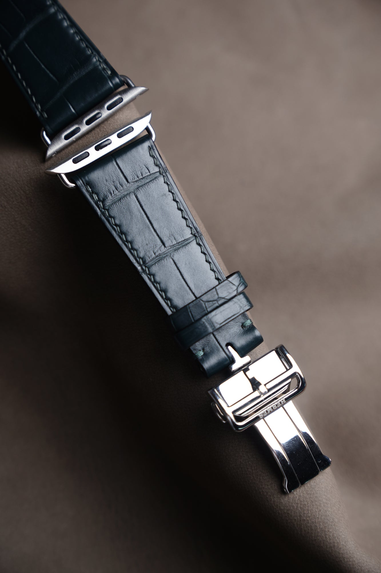 Alligator leather watch strap in green