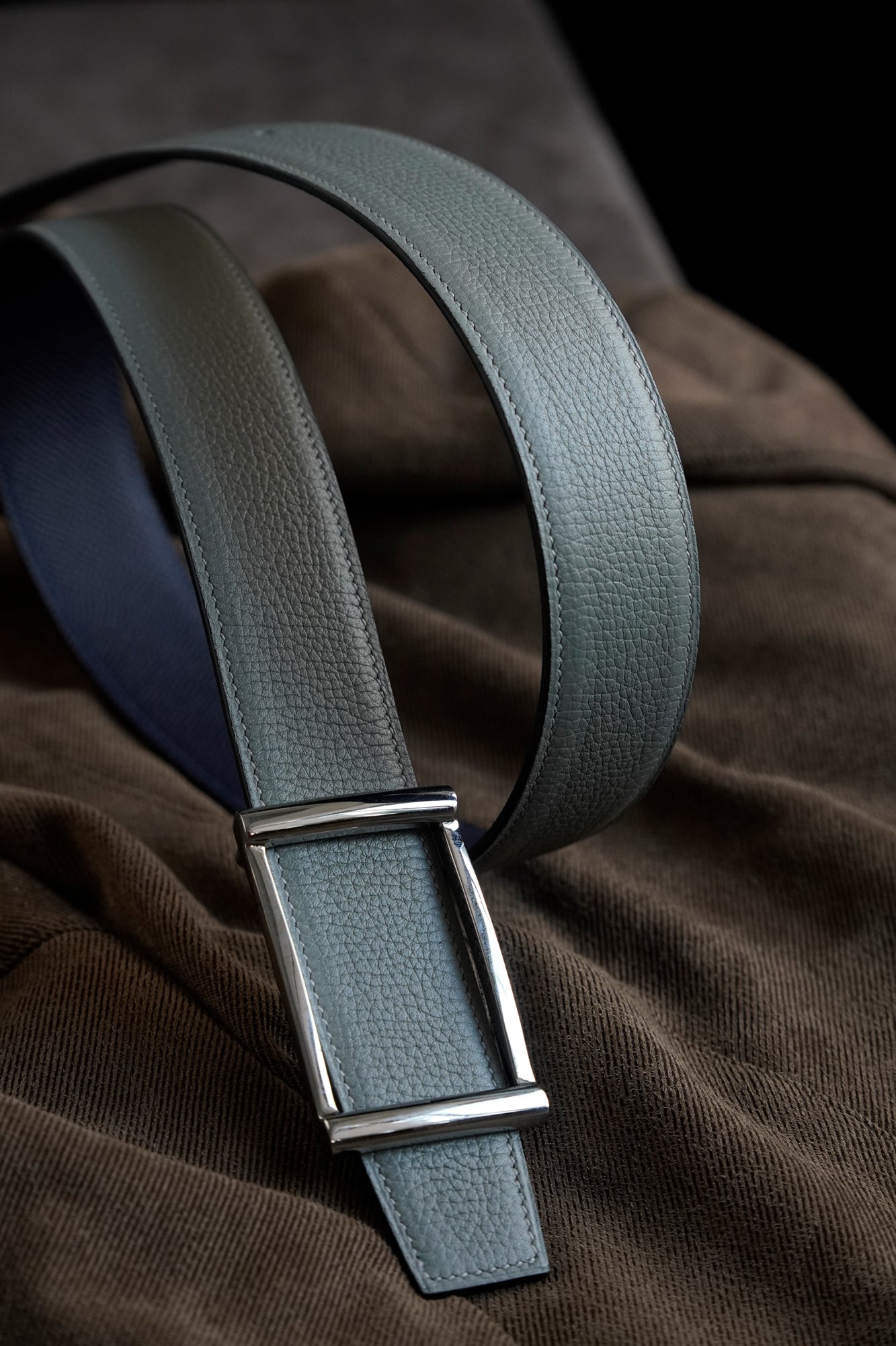 Litchi Embossed leather belt
