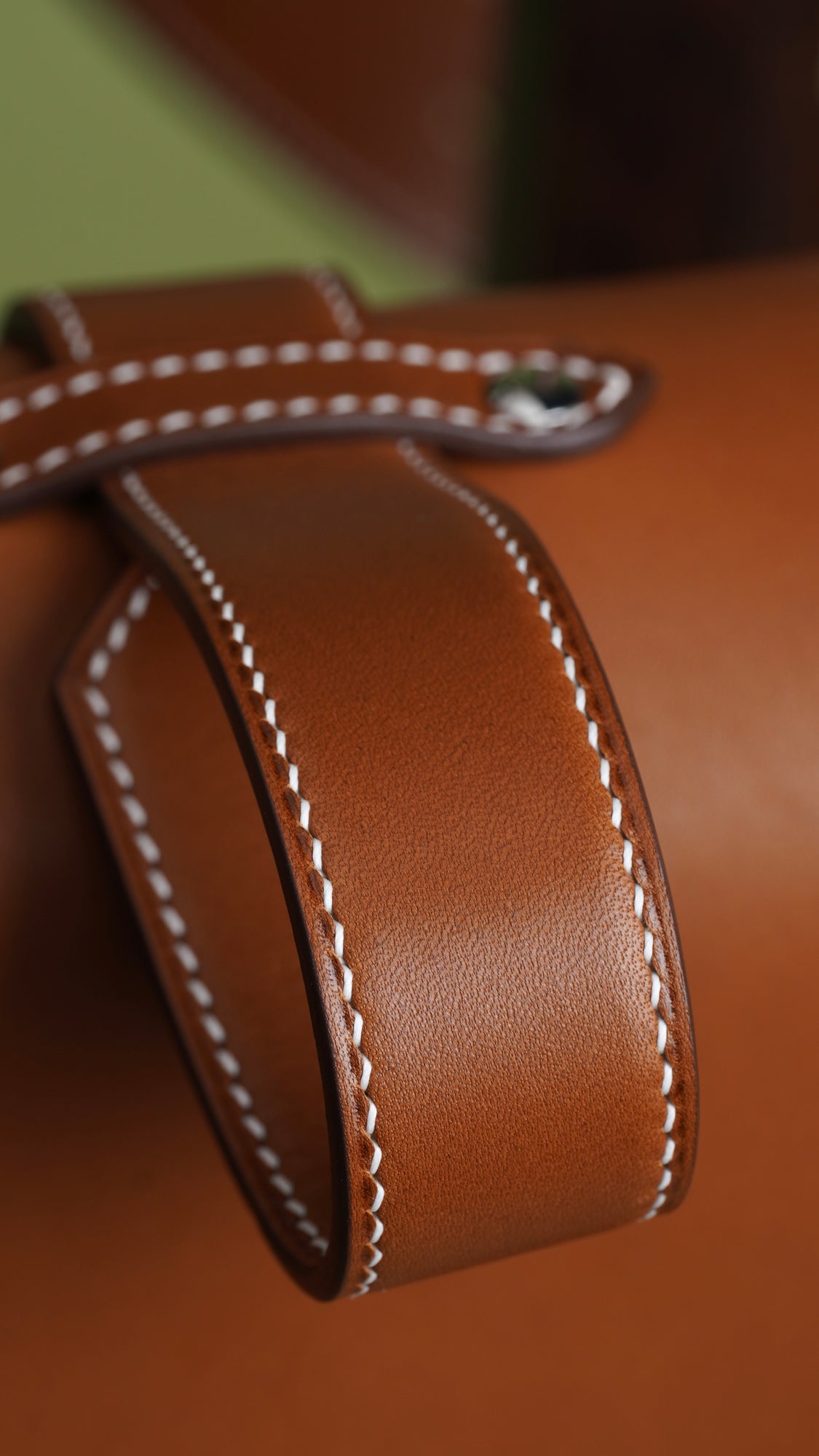 Saddle messenger bag