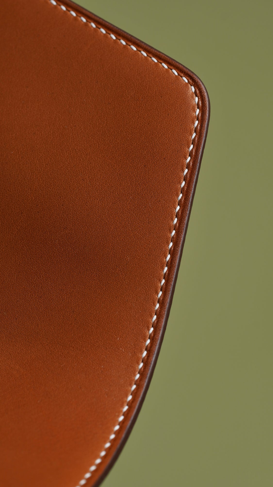Saddle messenger bag
