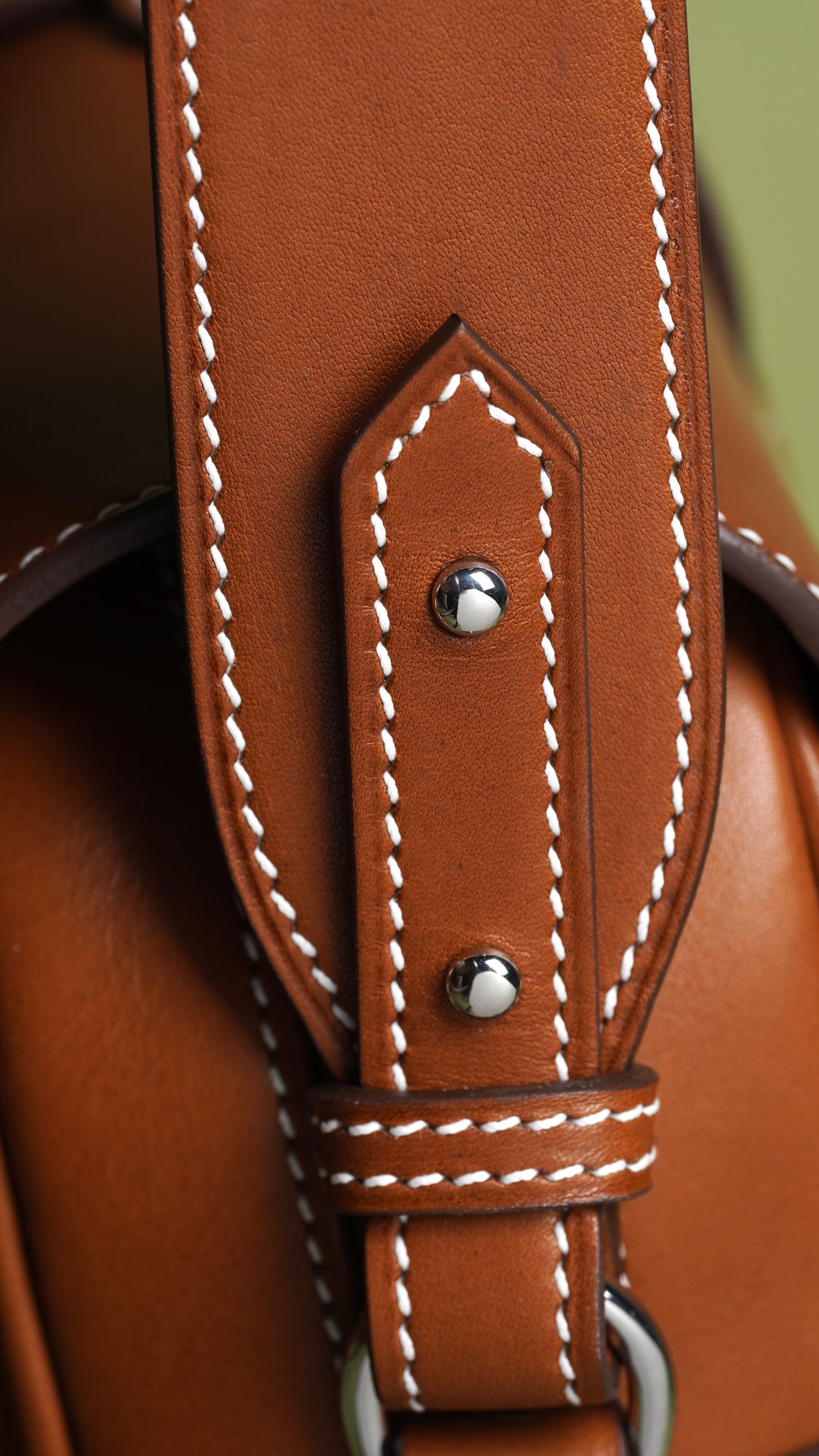 Saddle messenger bag