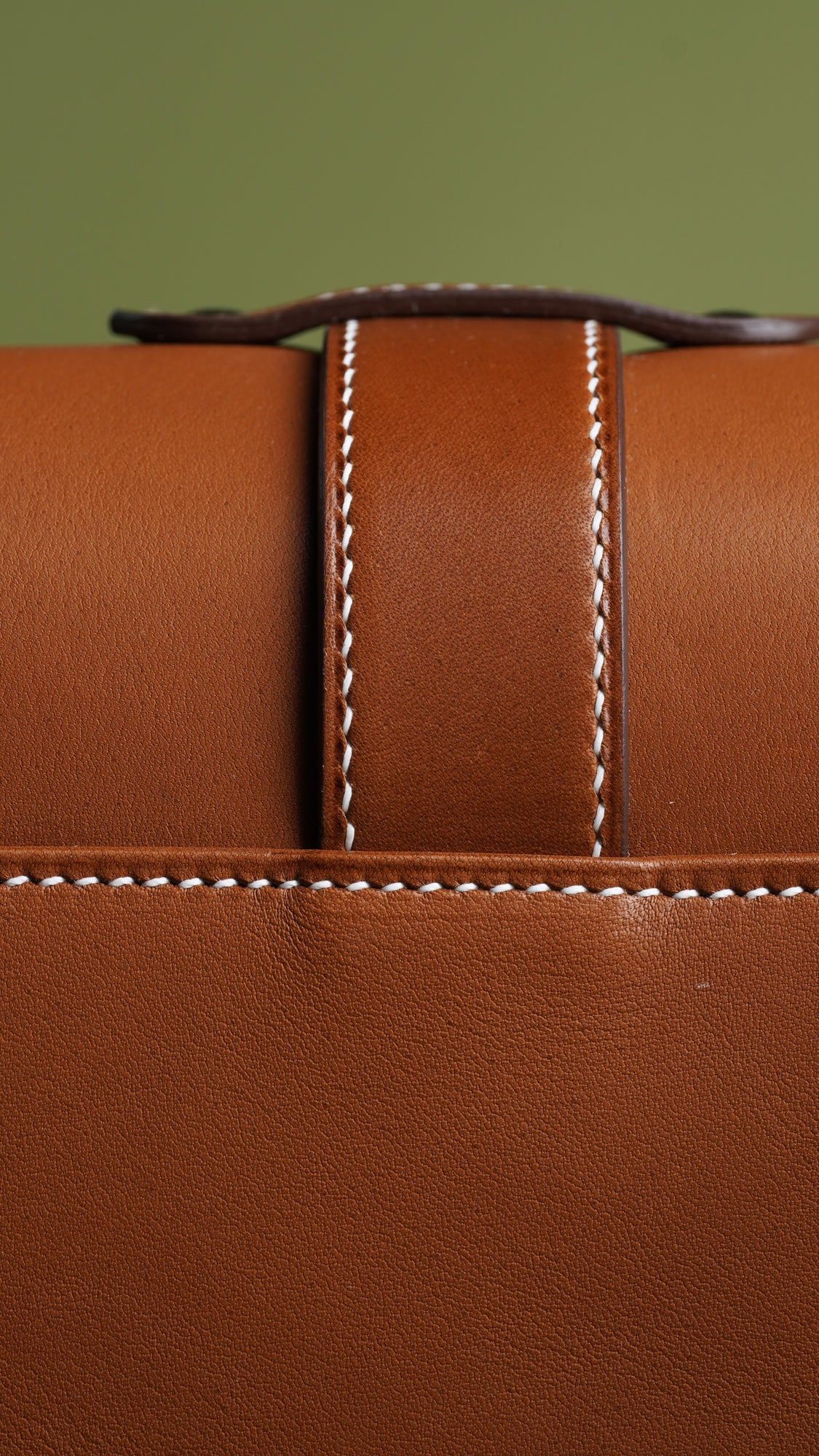 Saddle messenger bag