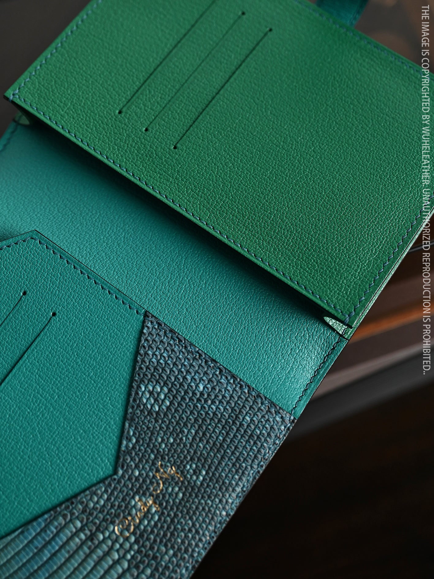 Lizard Skin Passport Holder
