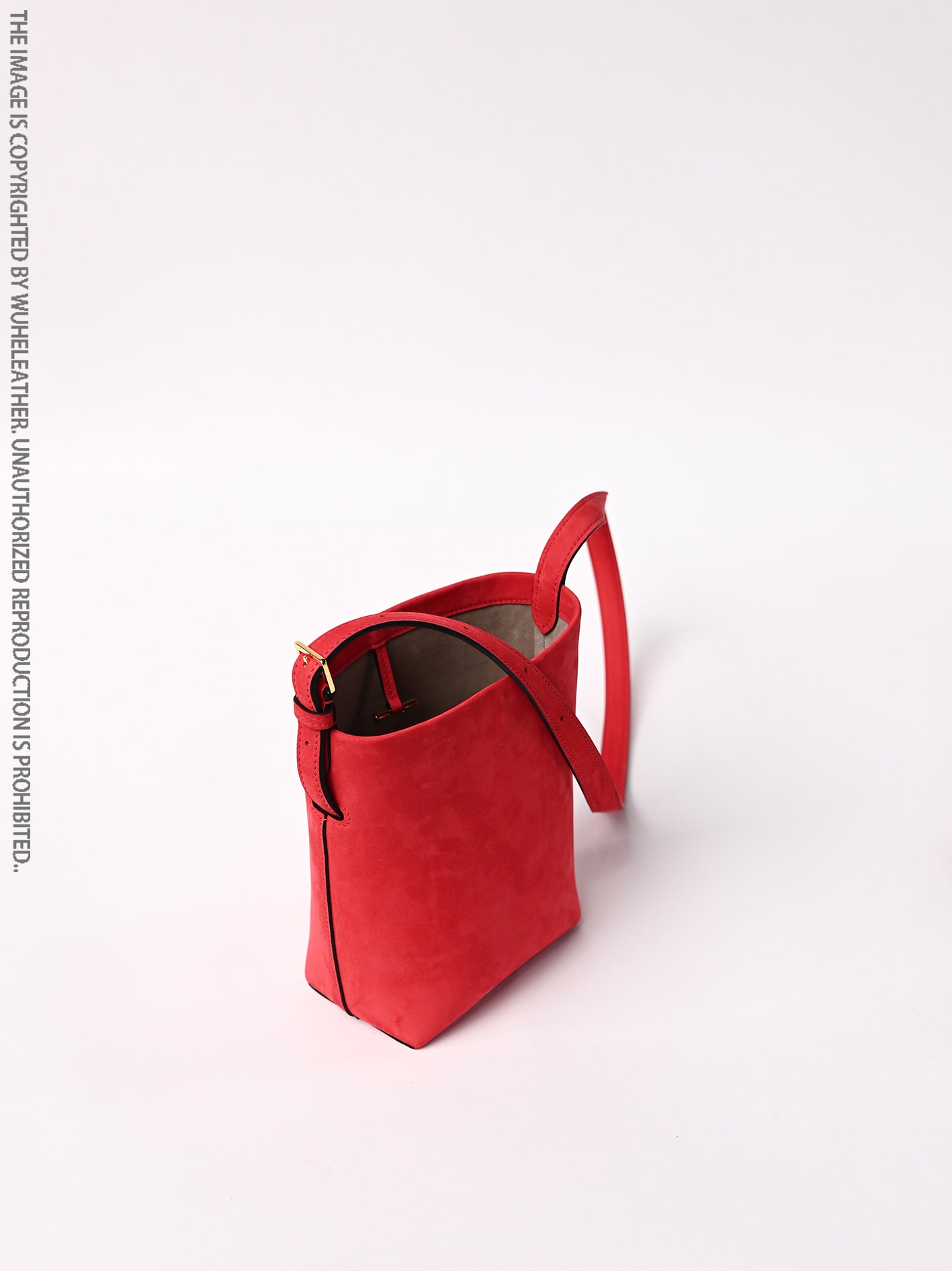 ★GENERAL IDEA★ WOMAN GNRL Eco Leather Mini Bucket Bag [RED MUSINSA公式 | GENERAL IDEA GNRL PU Leather Mini Bucket Bag