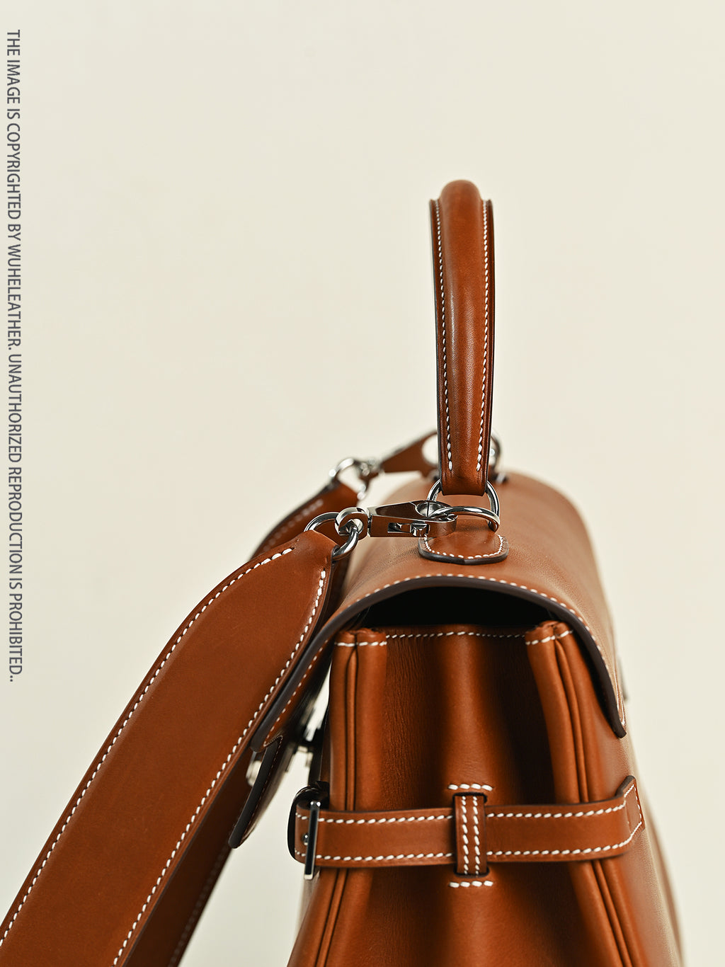 WUHE Trapezoid Horseshoe Clasp Bag in Smooth Barenia Calfskin