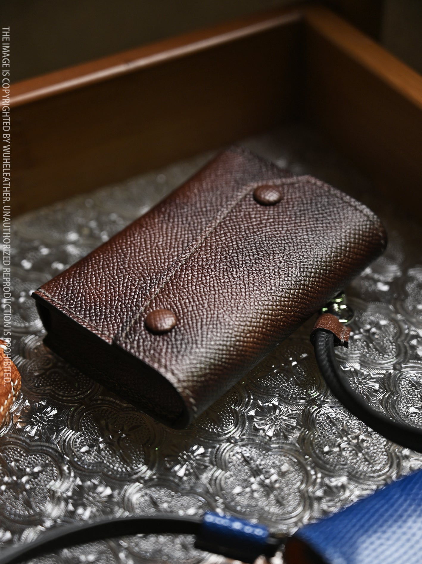 WUHE/In Stock||Maxi Carry Card Case