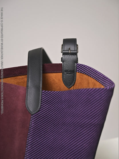 Bucket bag||Autumn/Winter Limited Edition Suede Calfskin