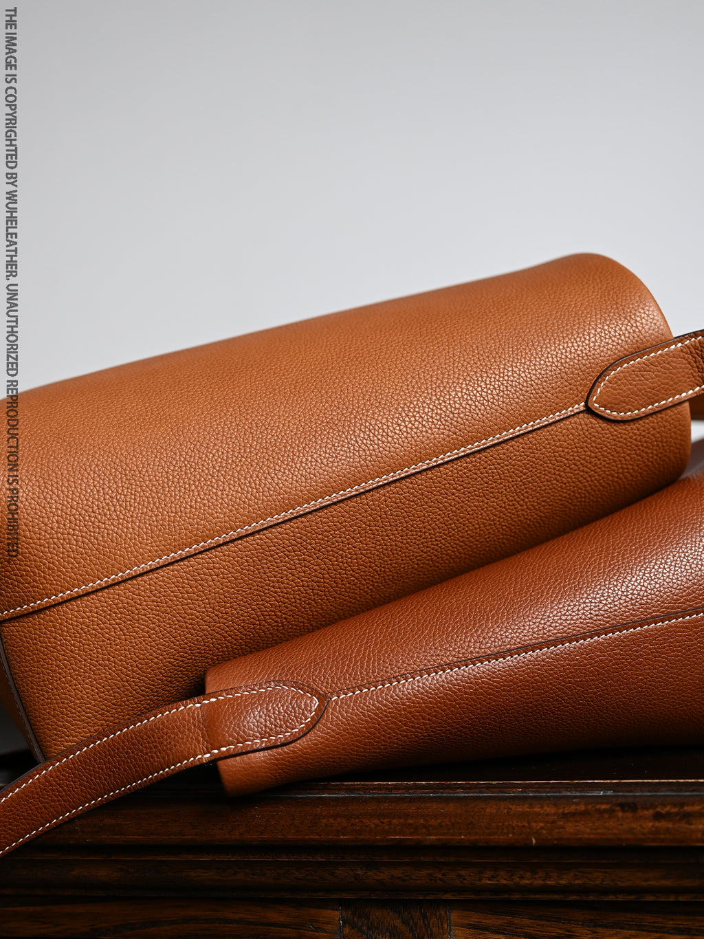 Bucket bag（Barenia Faubourg leather ）