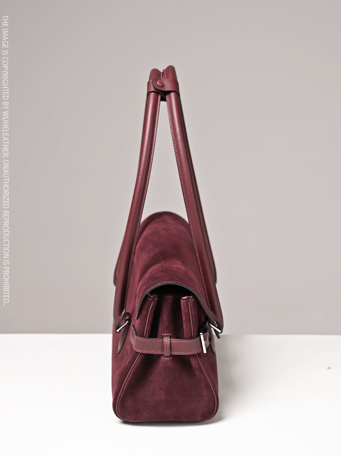 WUHE||Horseshoe Clasp baguette bag×suede calfskin