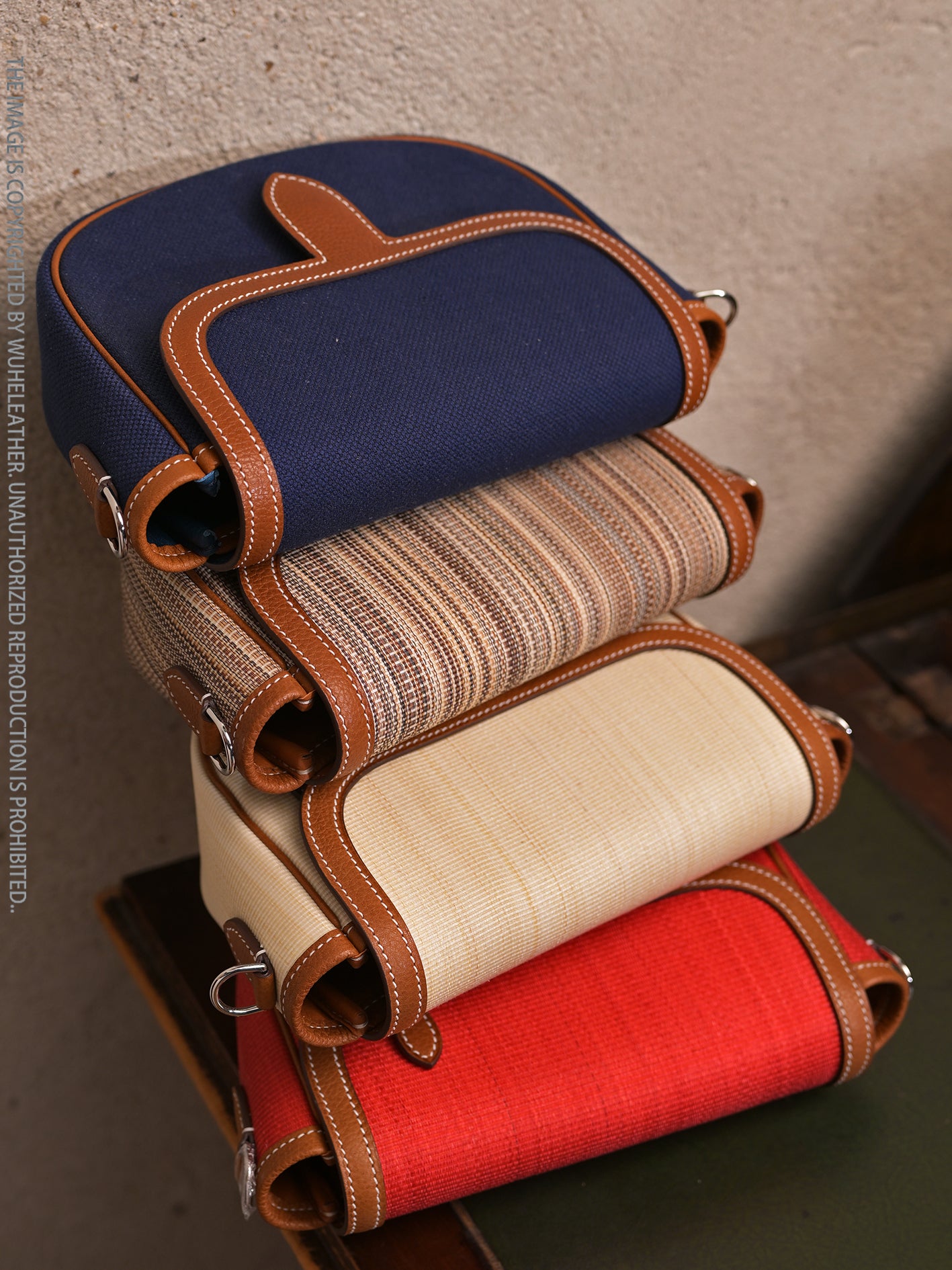 CURVE POUCH · 18||Crinoline ×Barenia Faubourg
