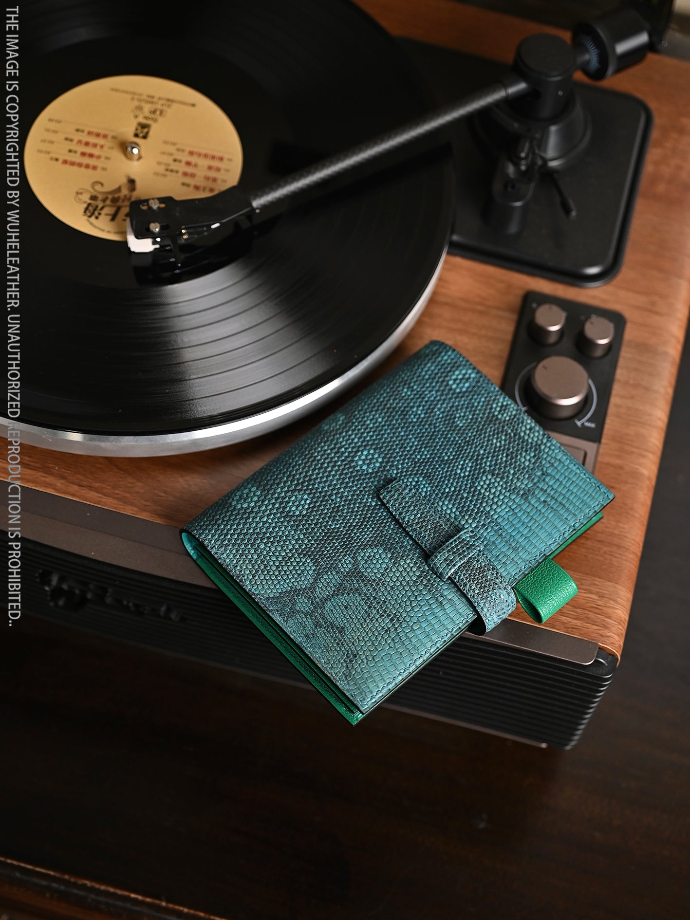 Lizard Skin Passport Holder