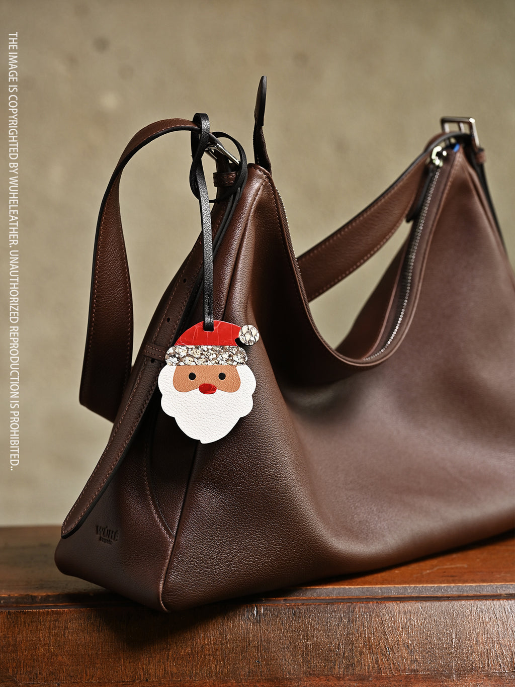 Lax HOBO || Calfskin