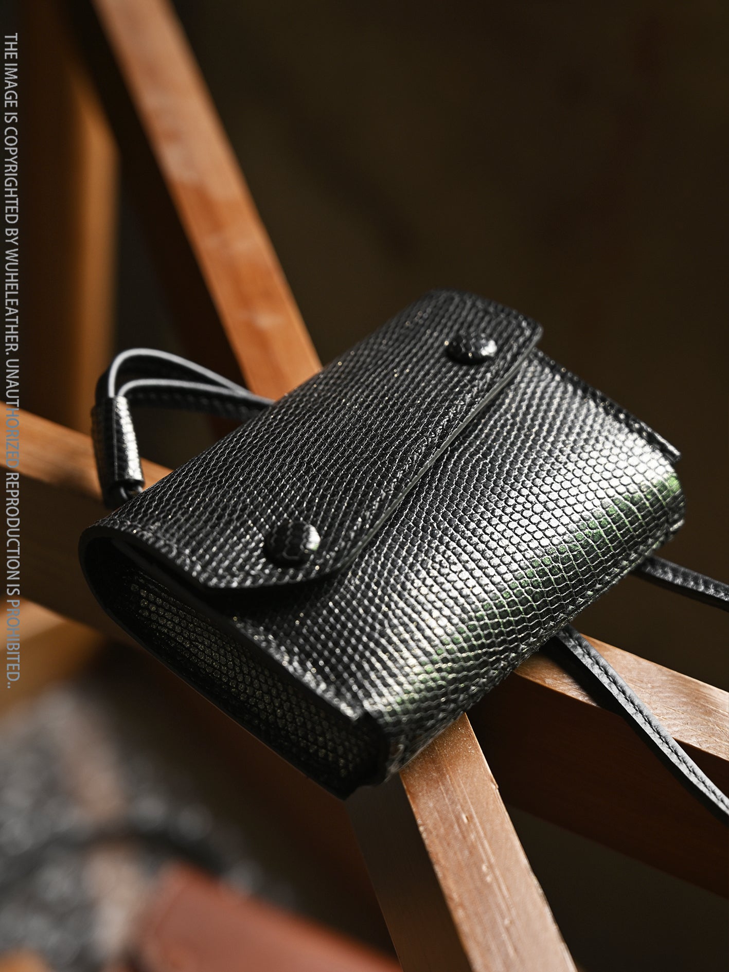 WUHE/In Stock||Maxi Carry Card Case