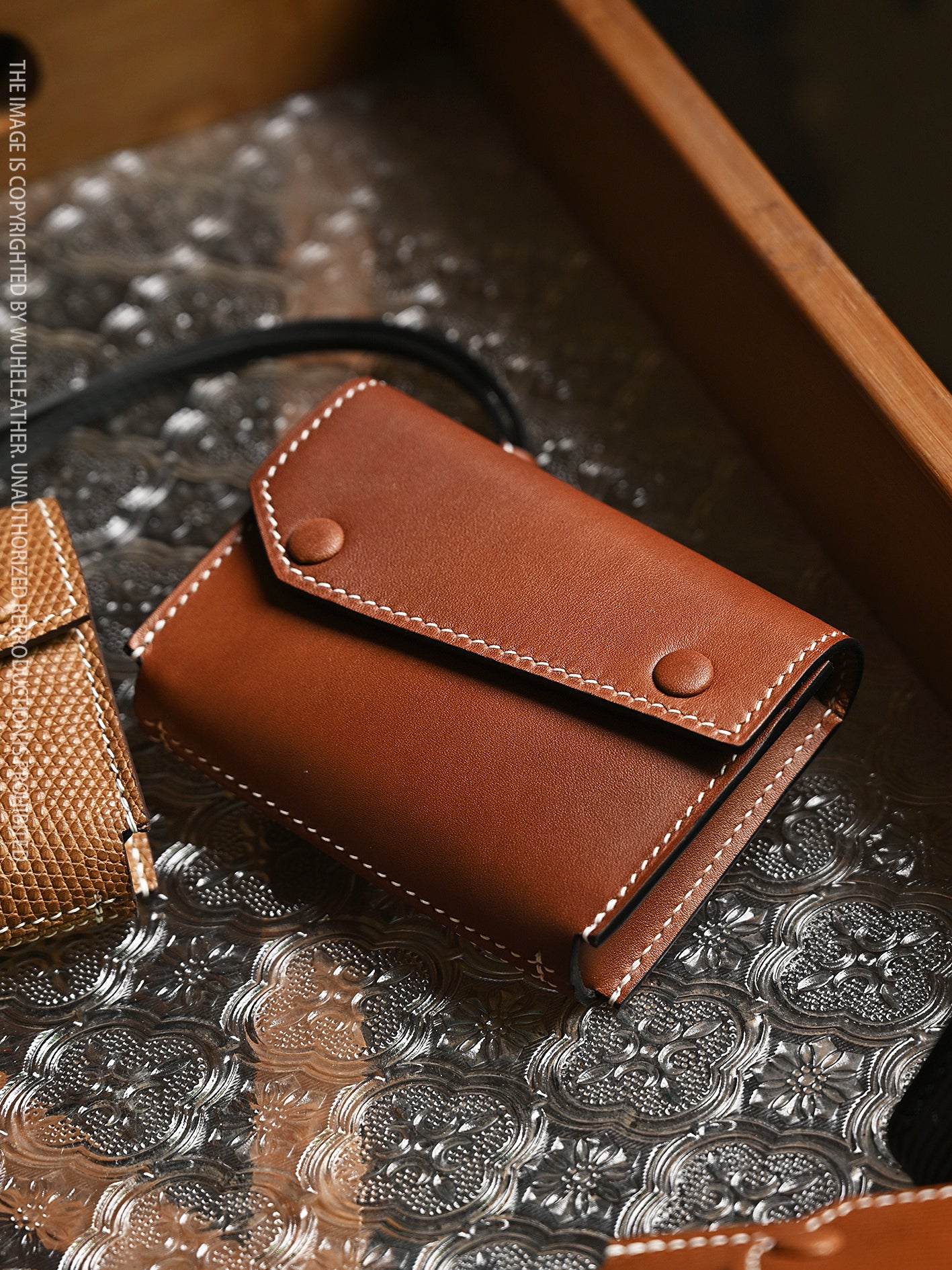 WUHE/In Stock||Maxi Carry Card Case