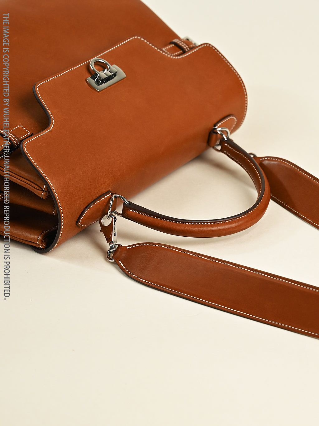 WUHE Trapezoid Horseshoe Clasp Bag in Smooth Barenia Calfskin