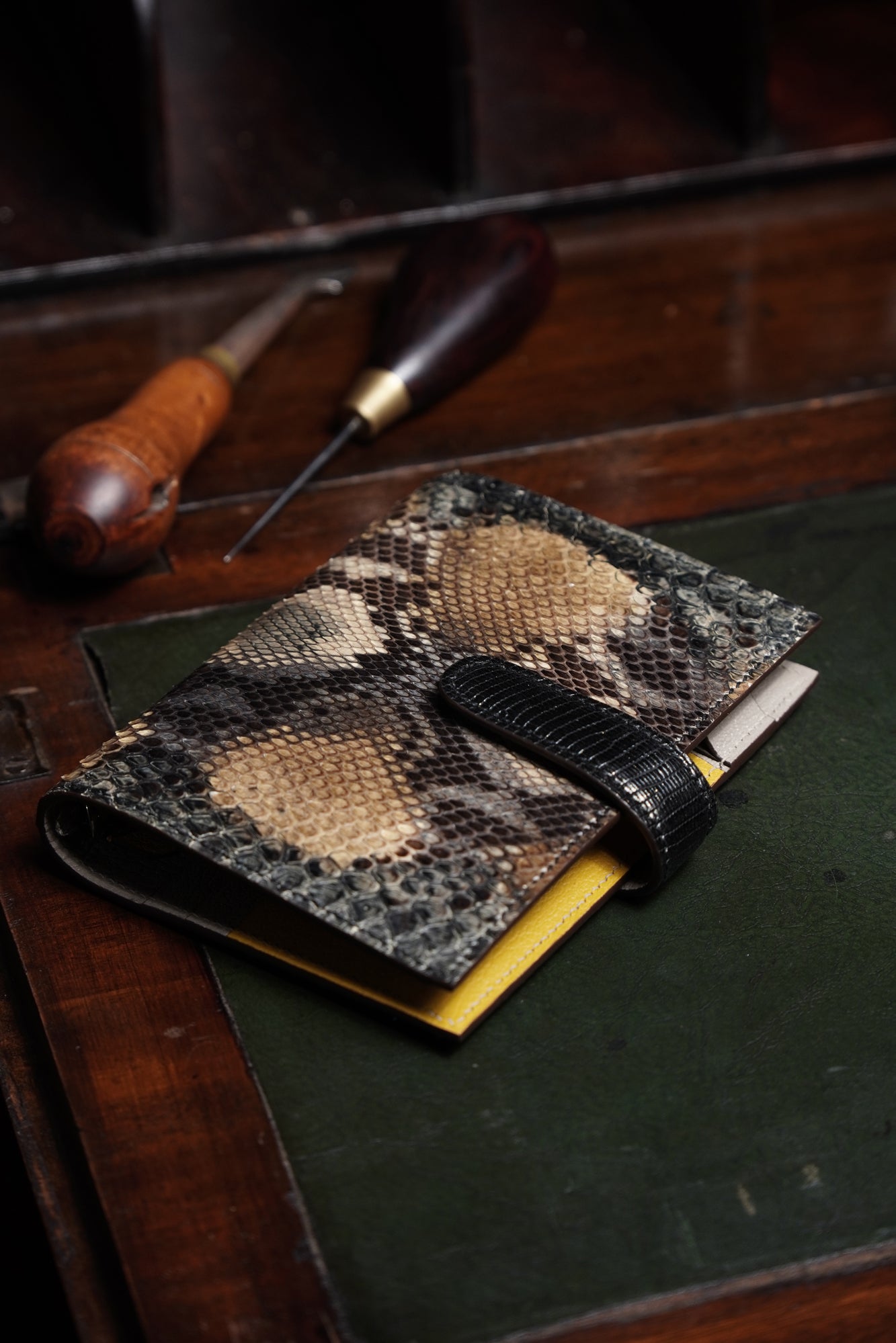 Snake skin planner