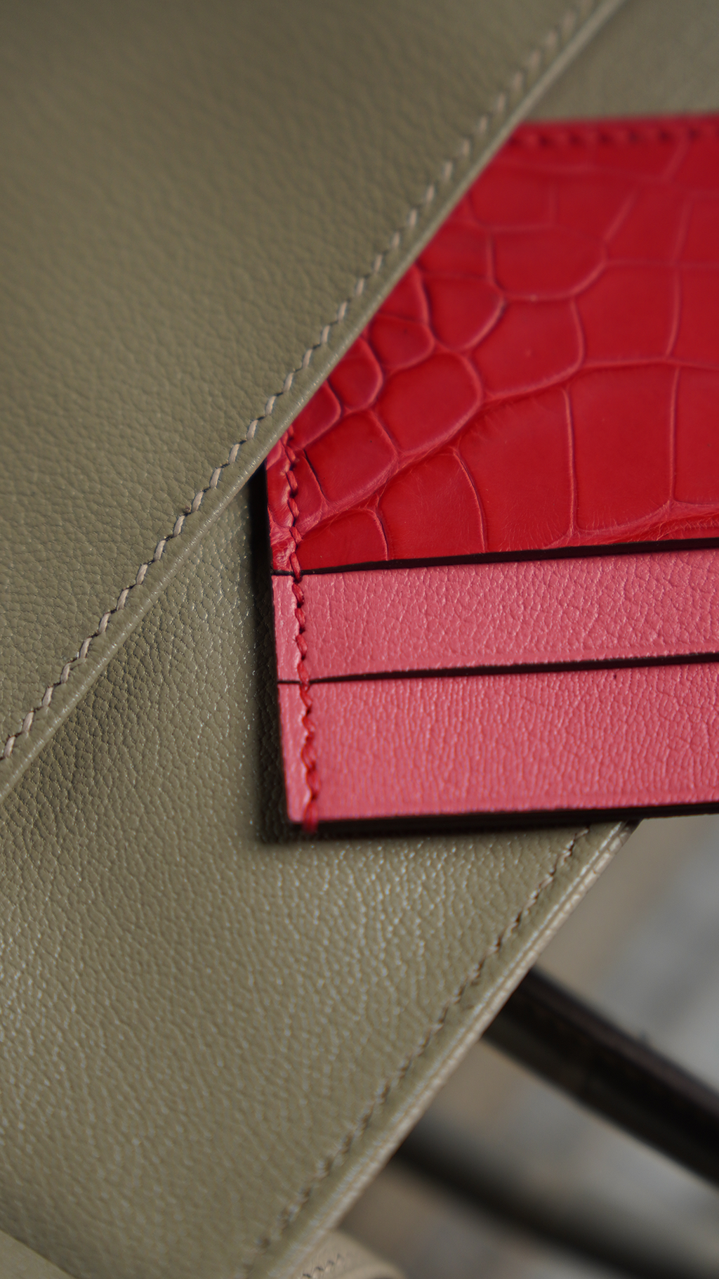 Customized crocodile leather card holder