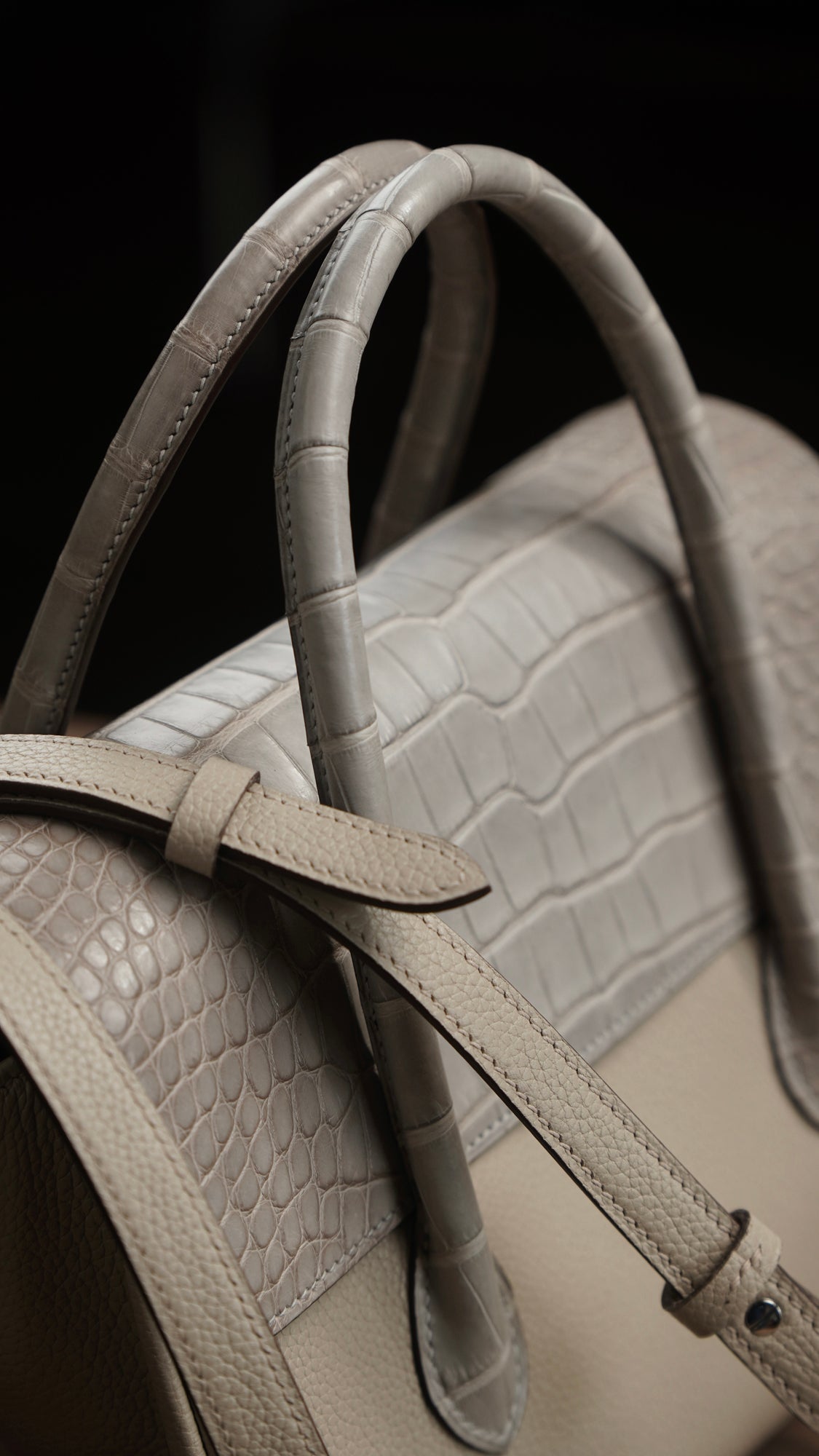 Handbag with silver gray crocodile